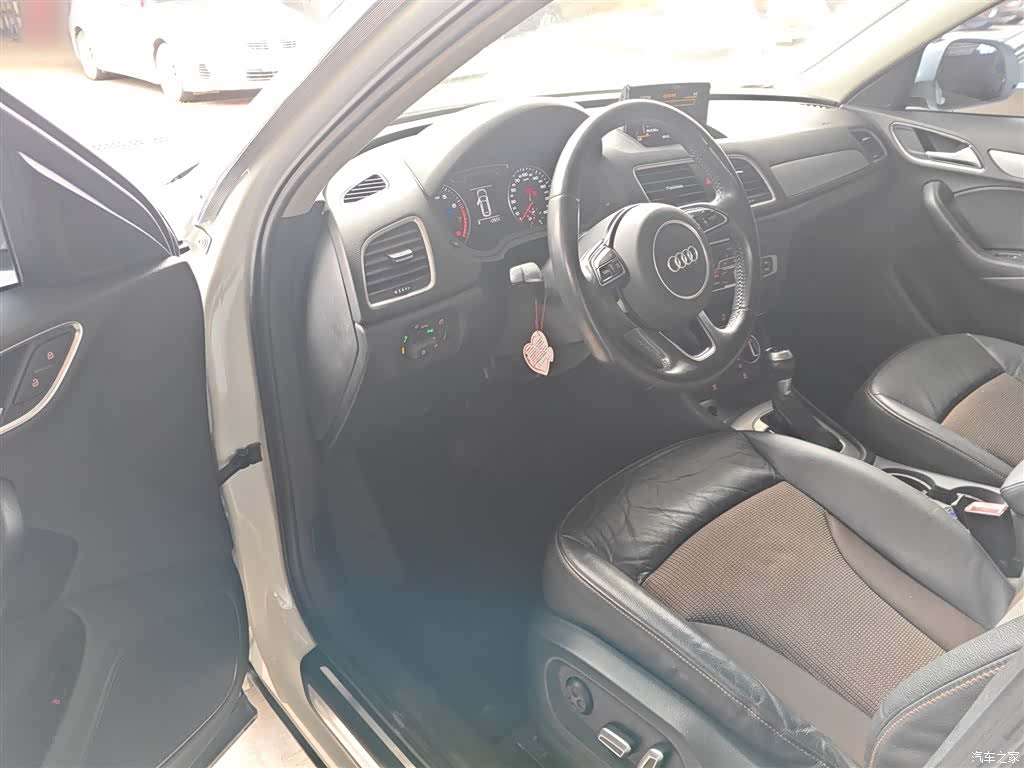 Audi Q3, 2017 12