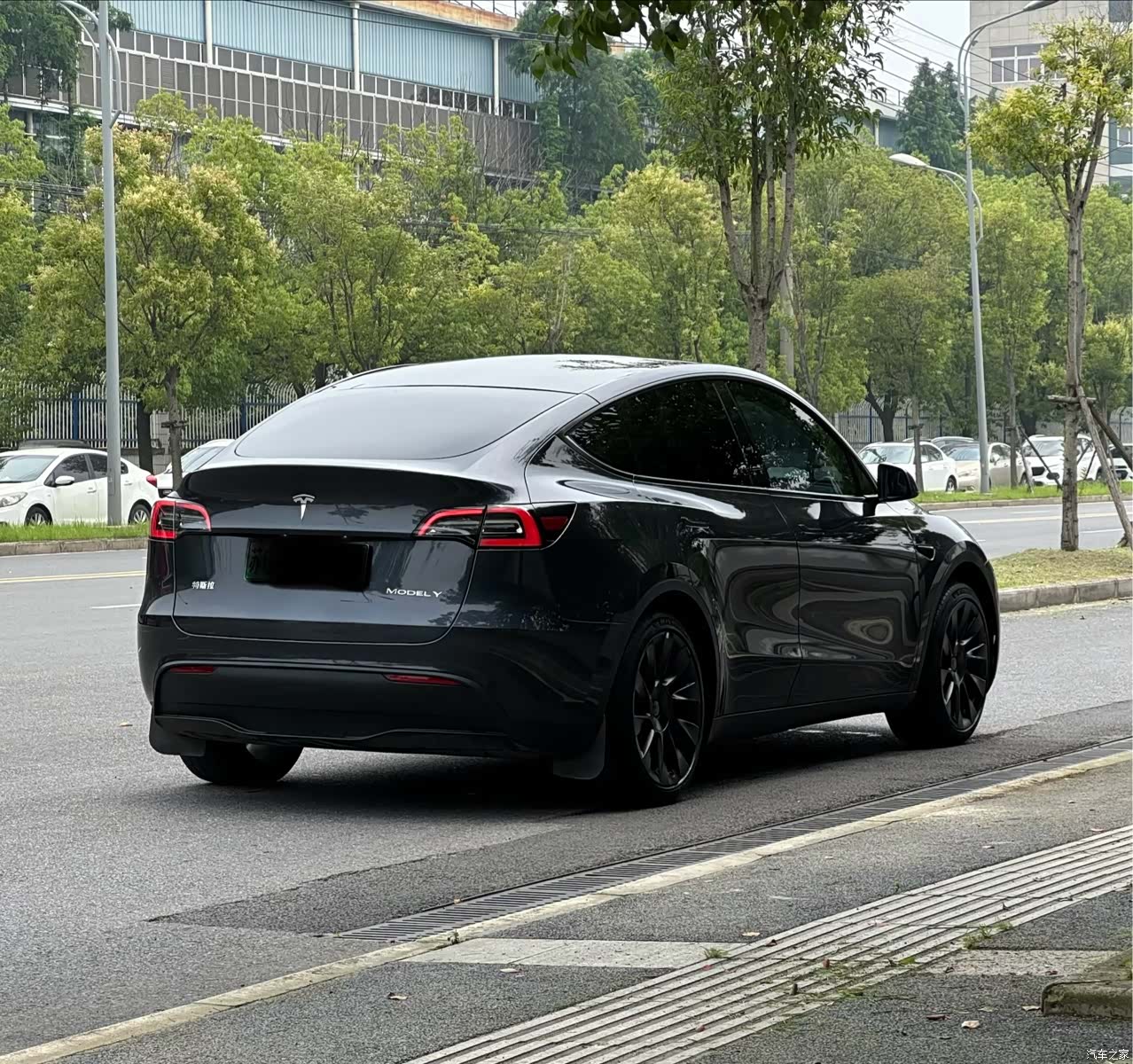 Tesla Model Y, 2024 11