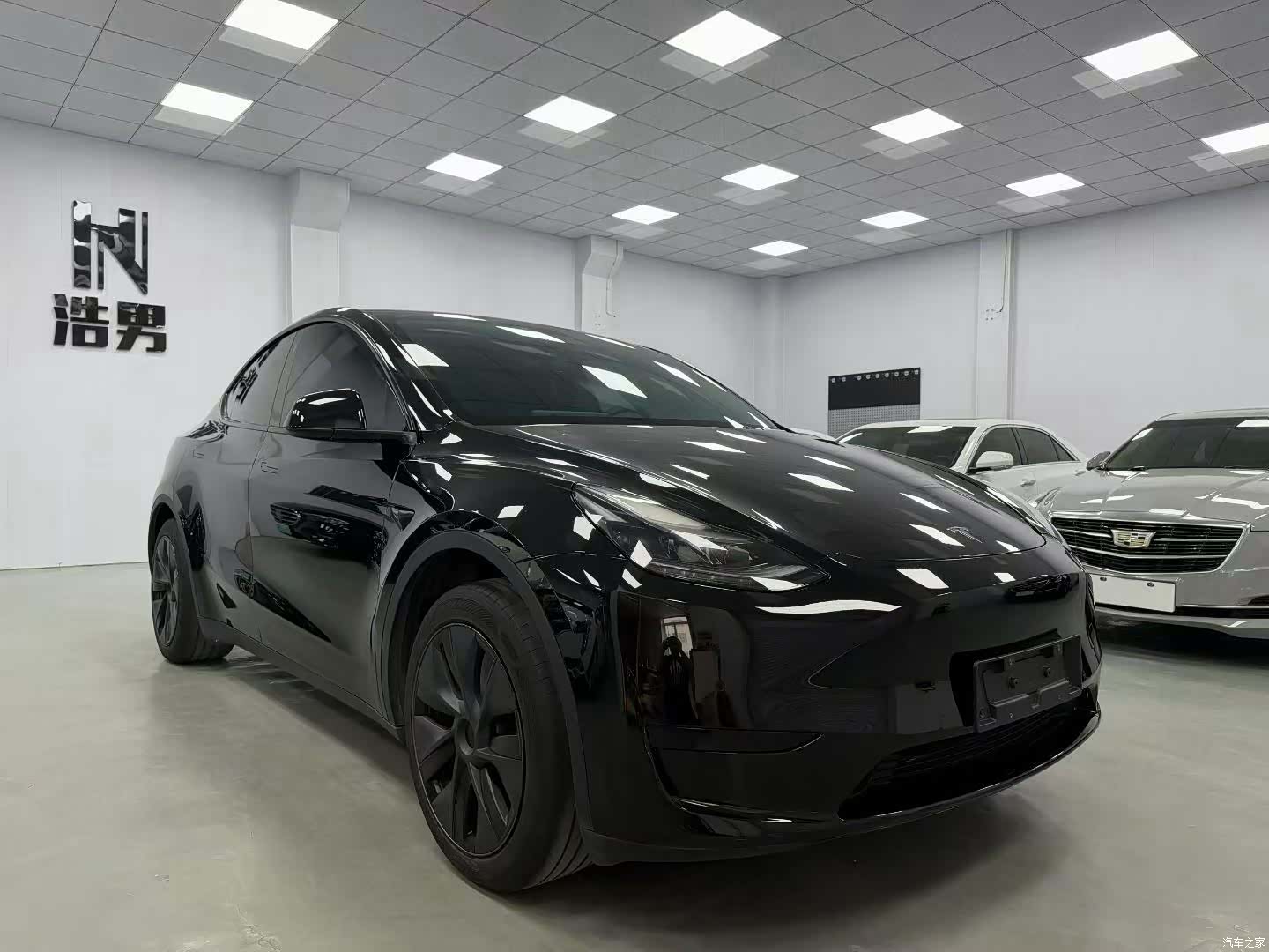Tesla Model Y, 2024 3