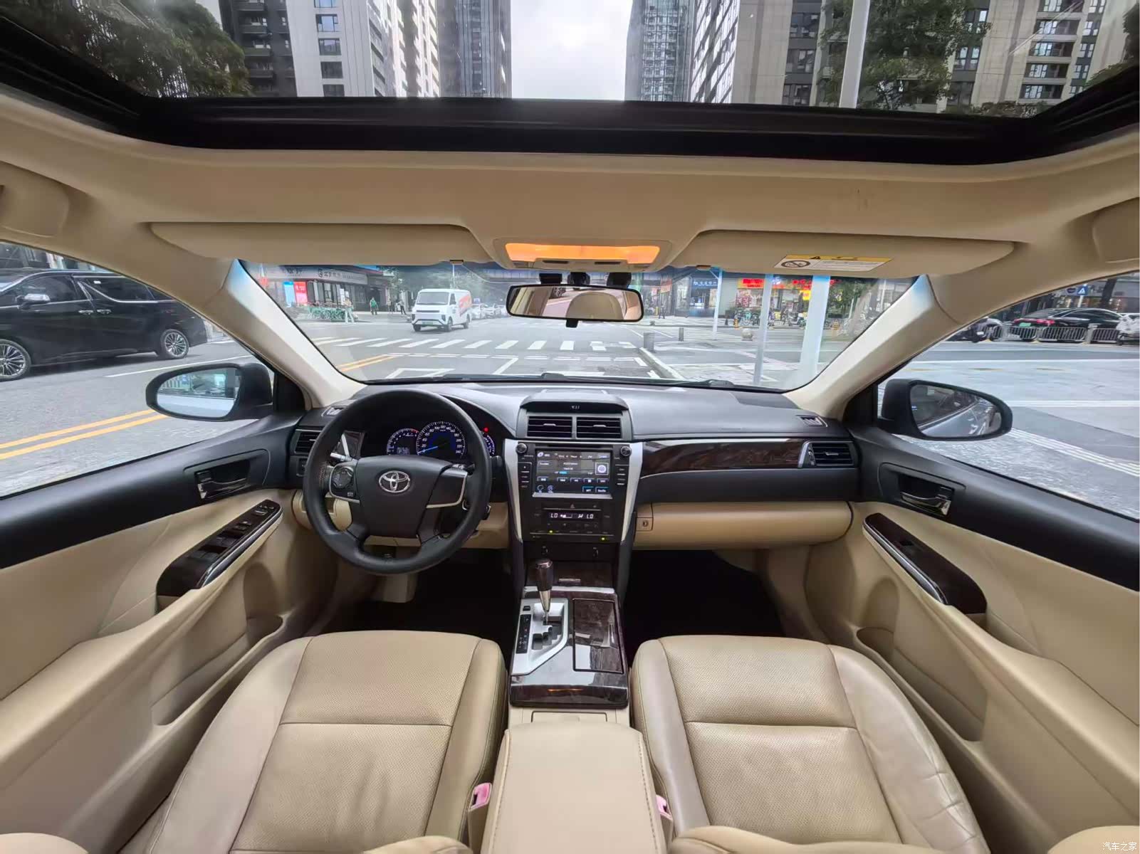 Toyota Camry, 2015 8