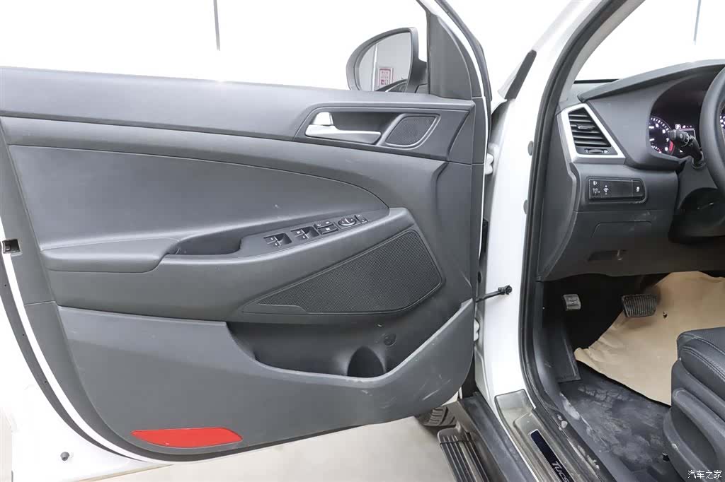 Hyundai Tucson, 2017 11