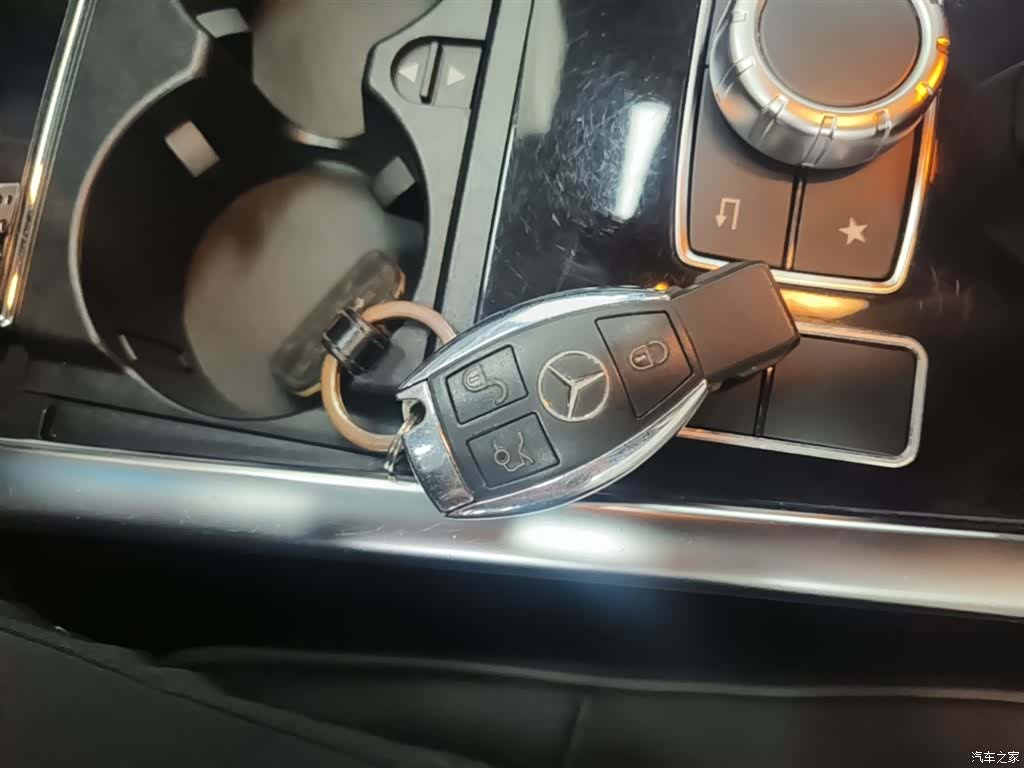 Mercedes-Benz E-Class, 2015 9