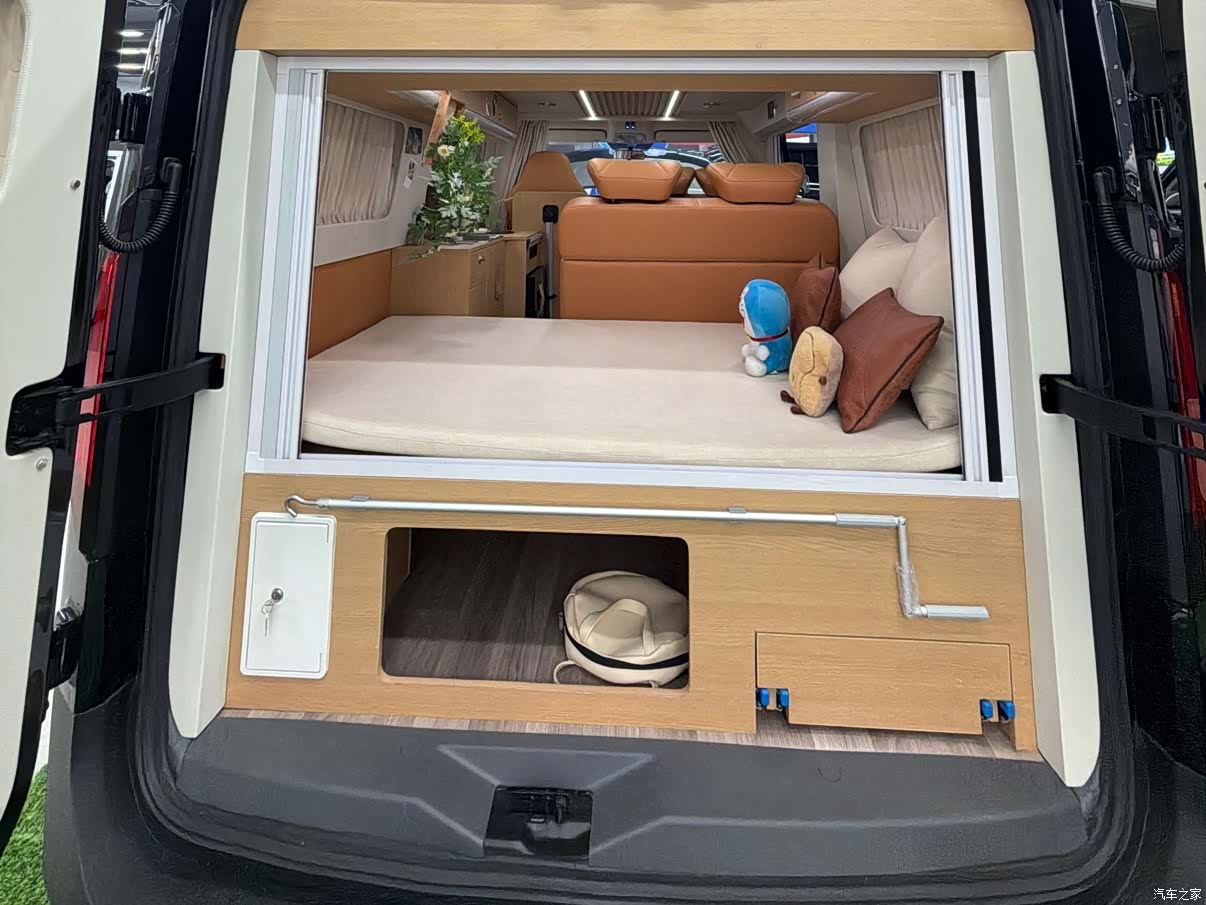 Sinotruk V, 2026 15