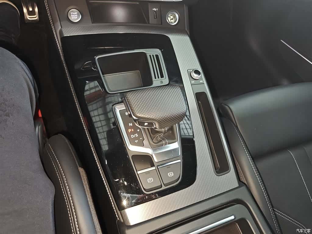 Audi Q5L, 2024 10