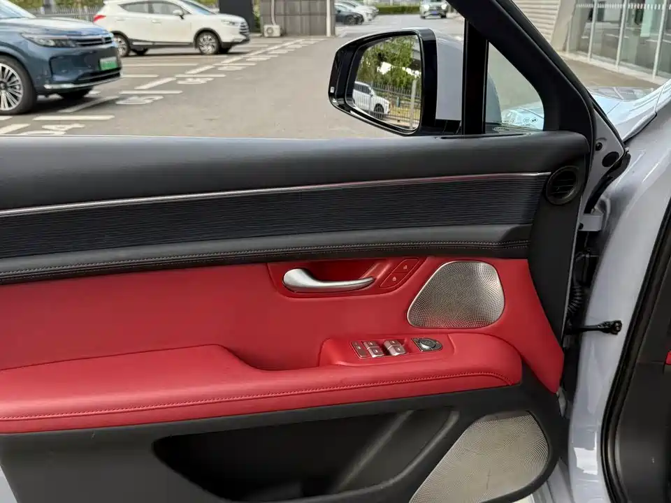 HarmonyOS Ask the world M5