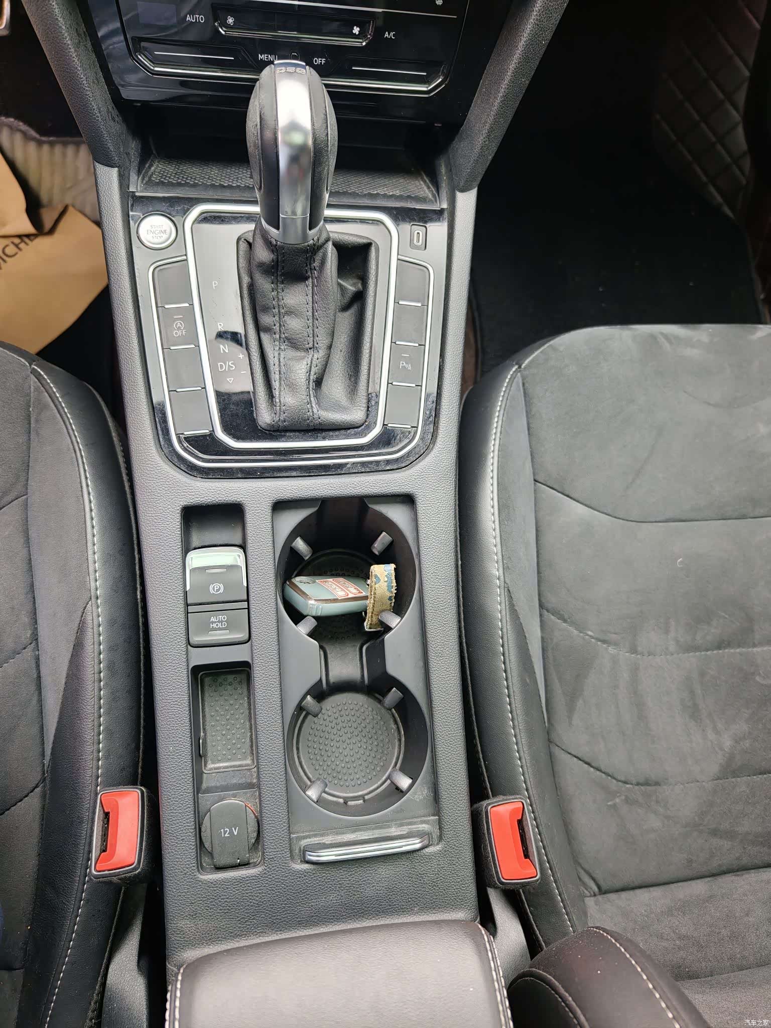 Volkswagen CC, 2022 10