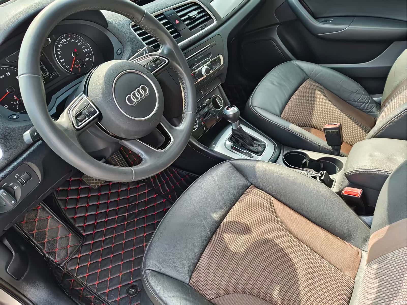 Audi Q3, 2019 10