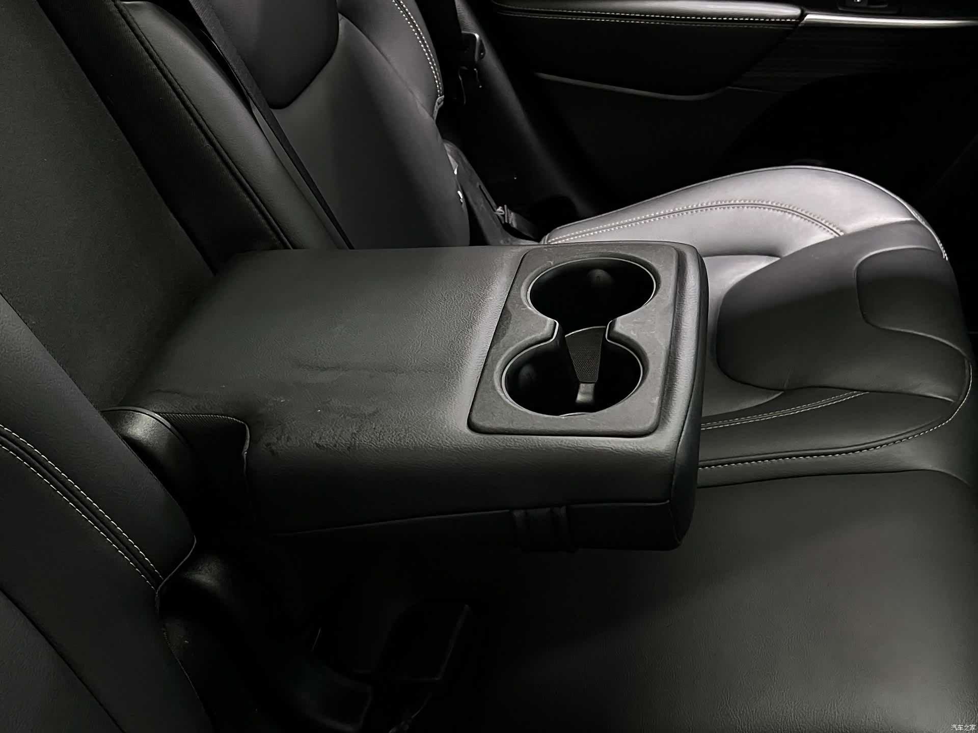 Jeep Cherokee, 2018 30