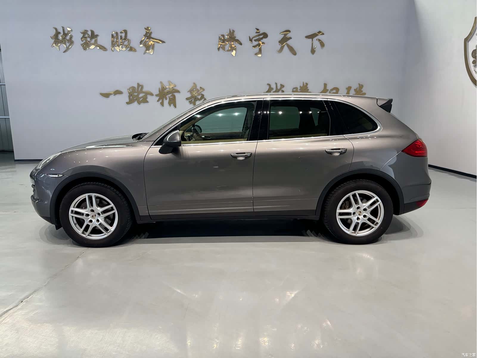 Porsche Cayenne, 2012 3