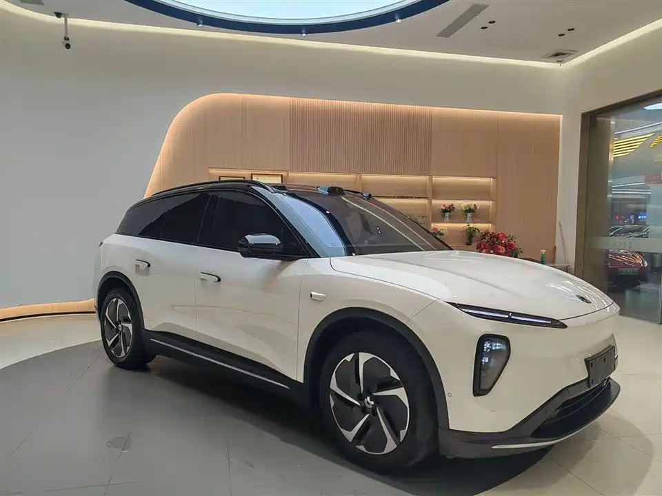 NIO ES6