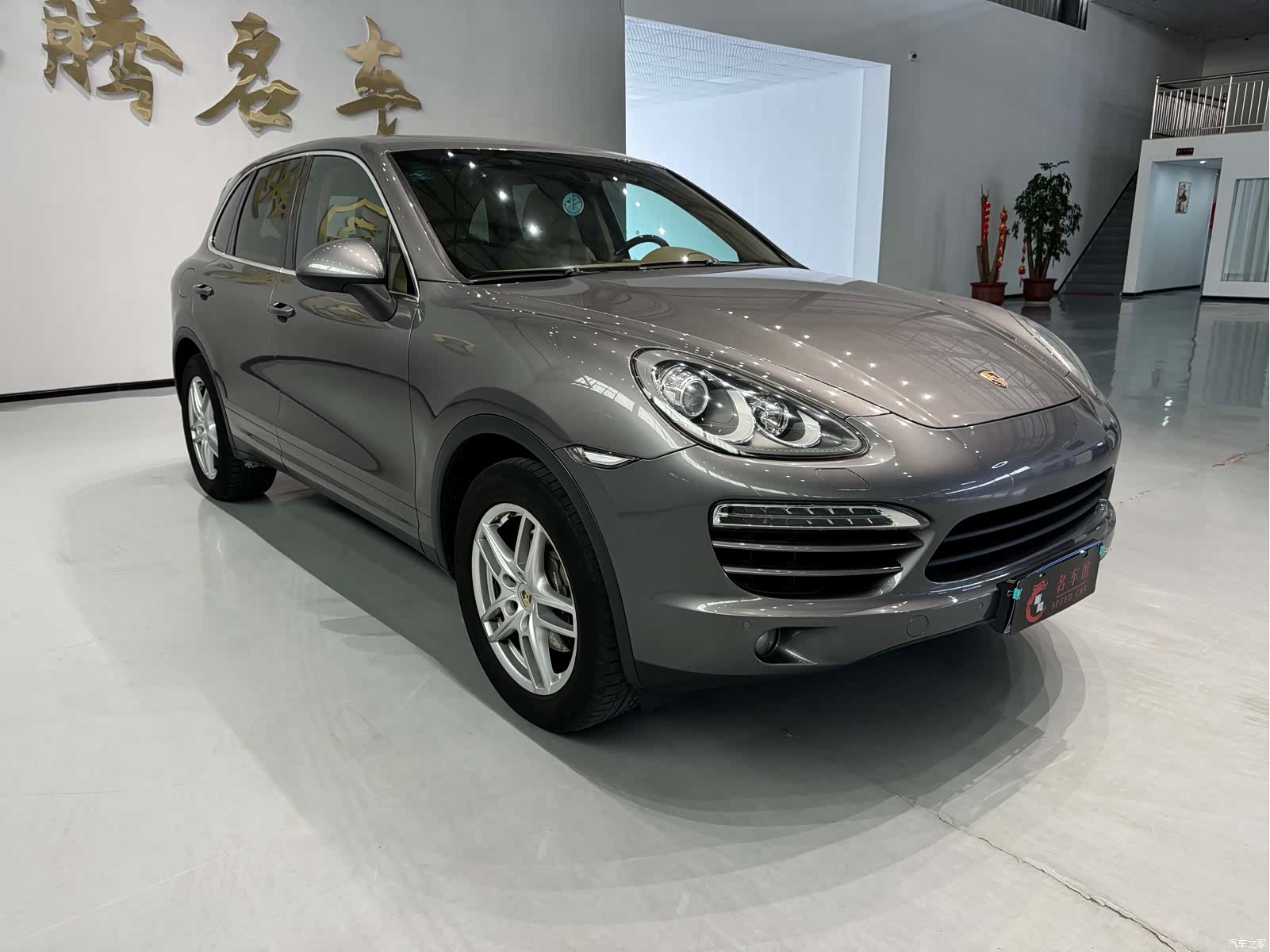 Porsche Cayenne, 2012 8