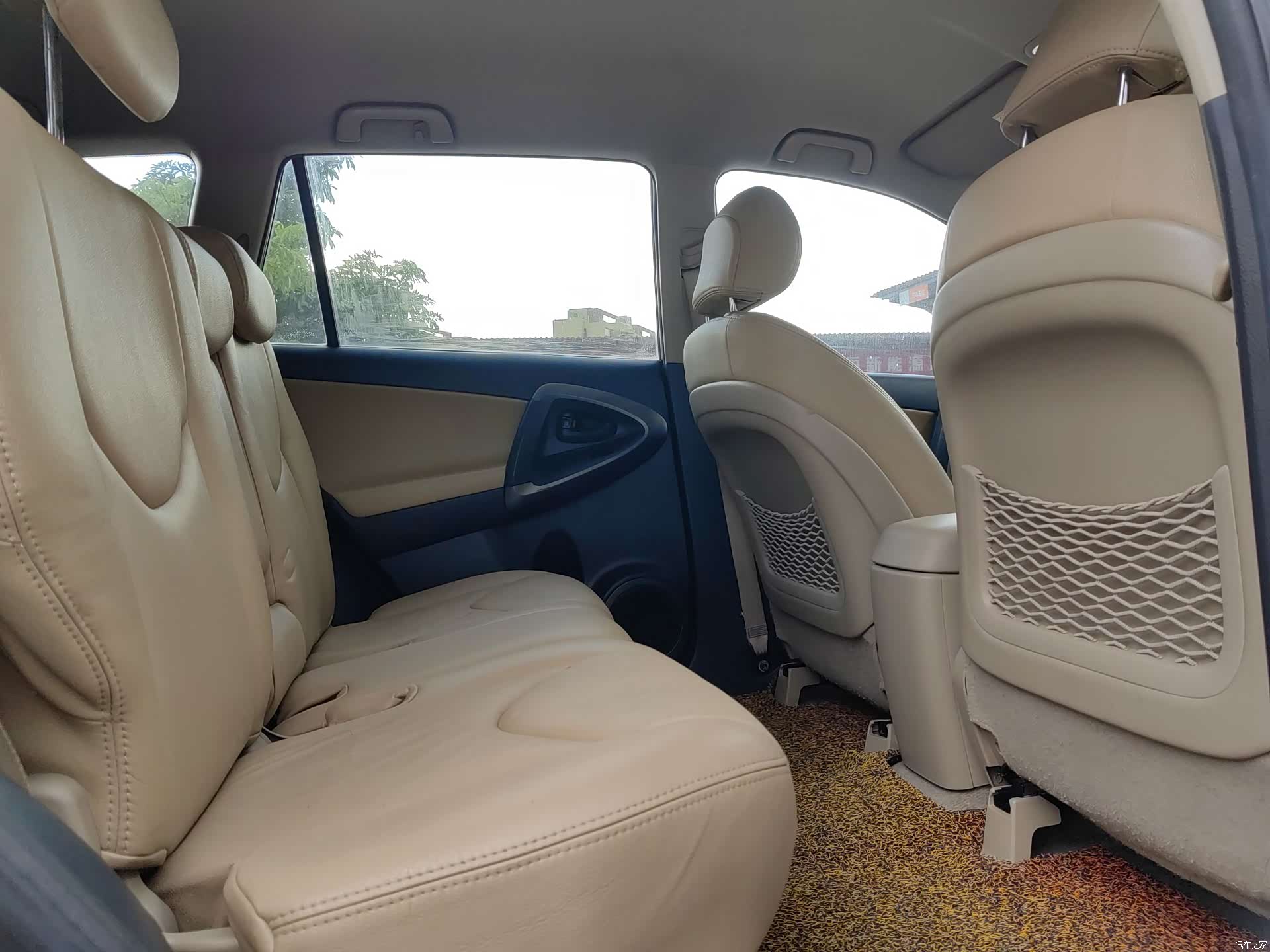 Toyota RAV4, 2012 13