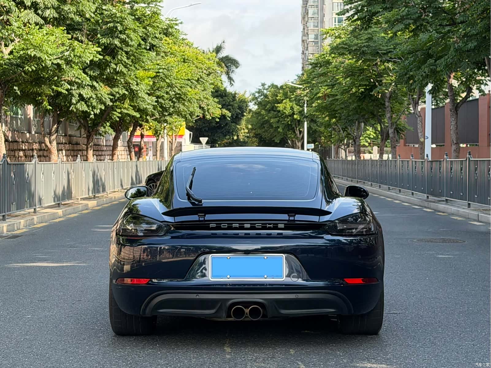 Porsche Cayman, 2019 все фото