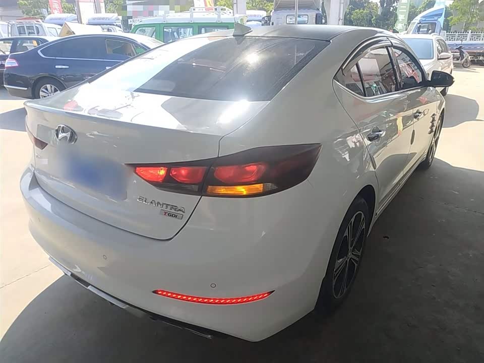 Hyundai Lead