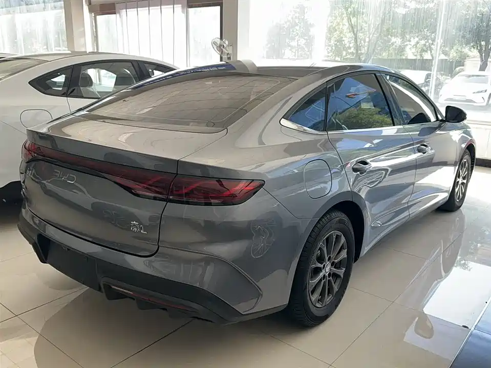 BYD Qin L