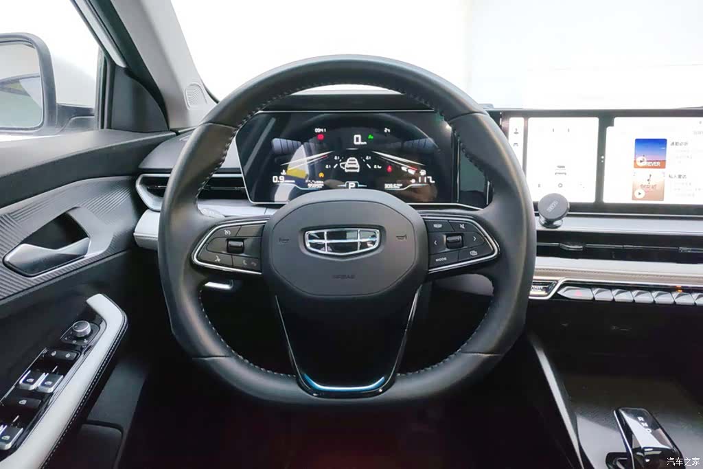 Geely Binray, 2024 15