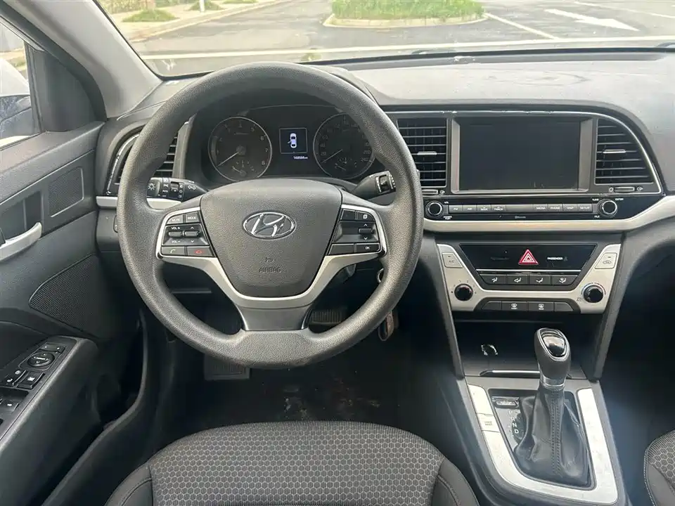 Hyundai Lead