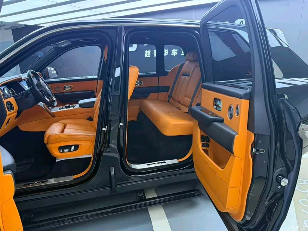 Rolls-Royce Cullinan, 2023 7