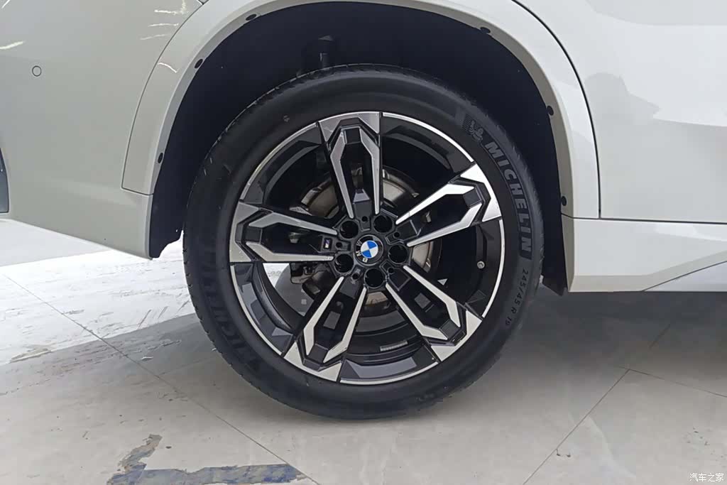 BMW X1, 2025 6