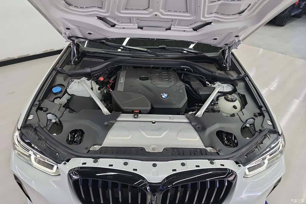 BMW X3, 2024 10