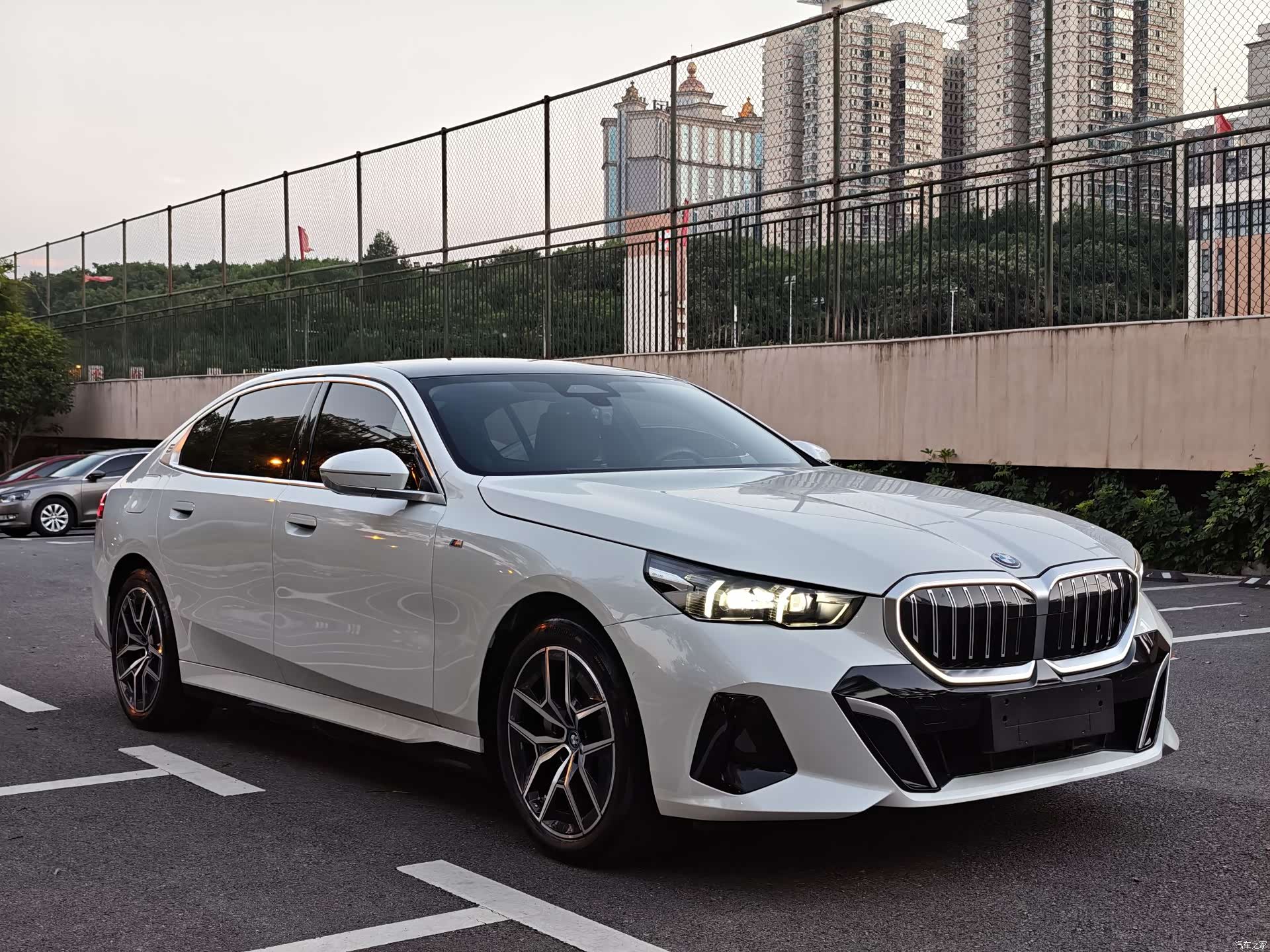 BMW i5, 2024 3