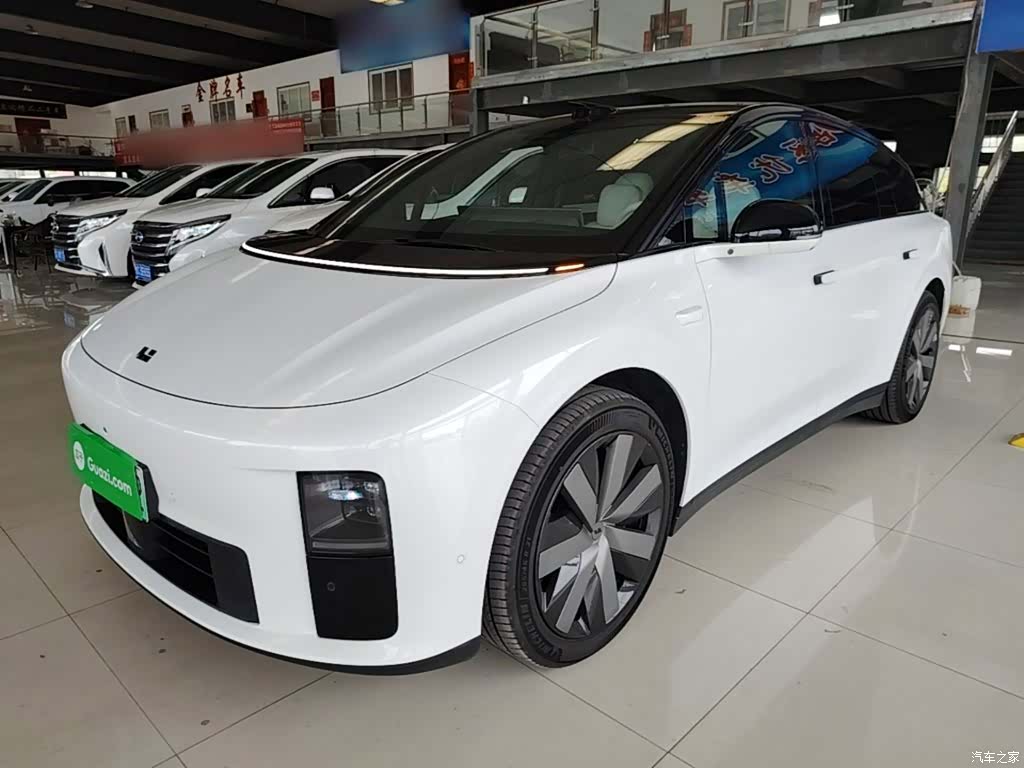 Li Auto i6, 2025 1