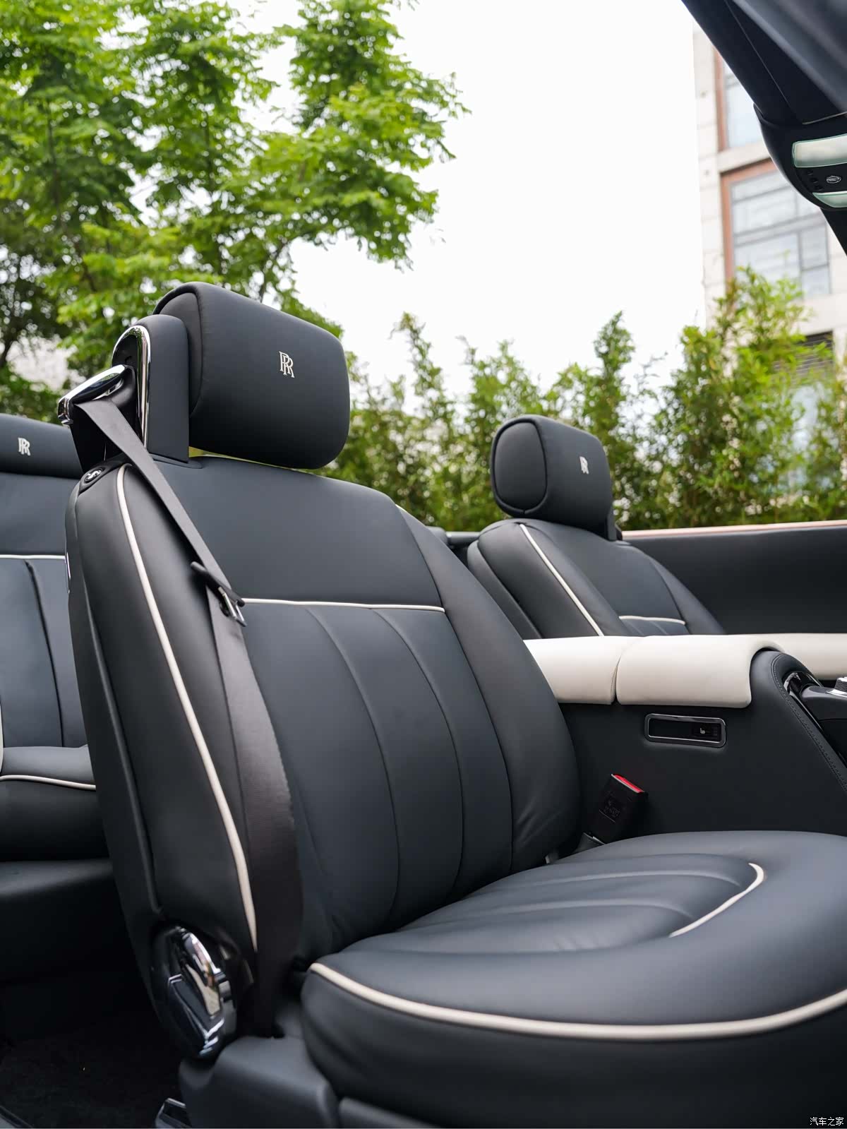 Rolls-Royce Phantom, 2008 18