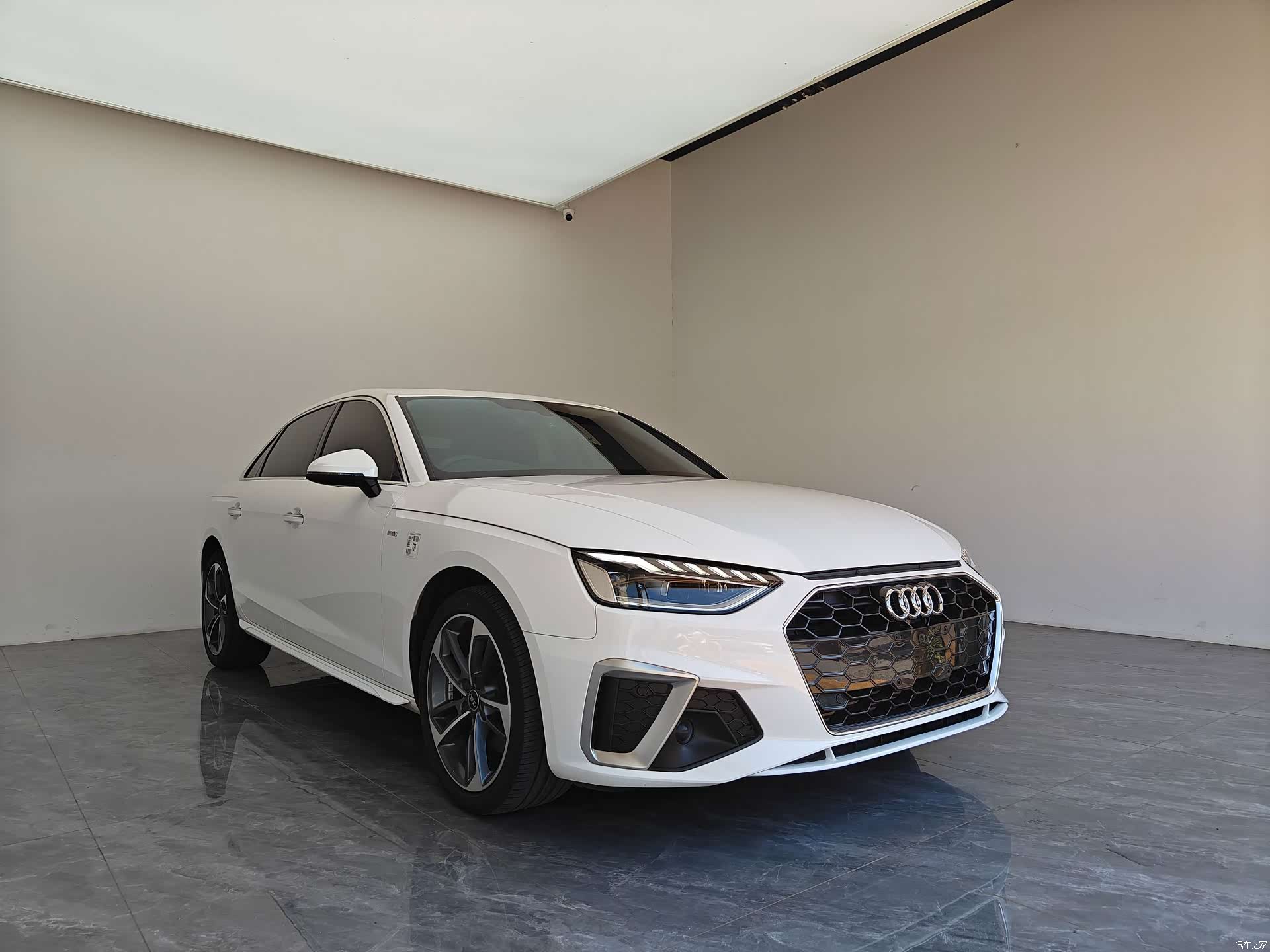 Audi A4L, 2022 3