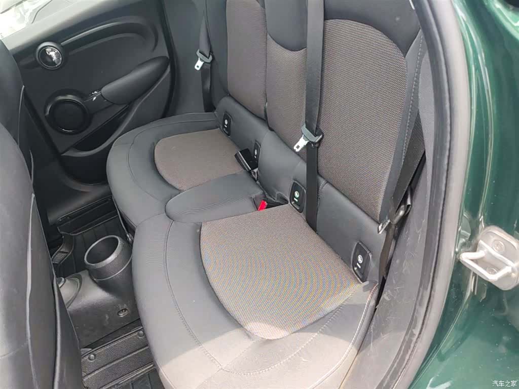 Mini ONE, 2015 13