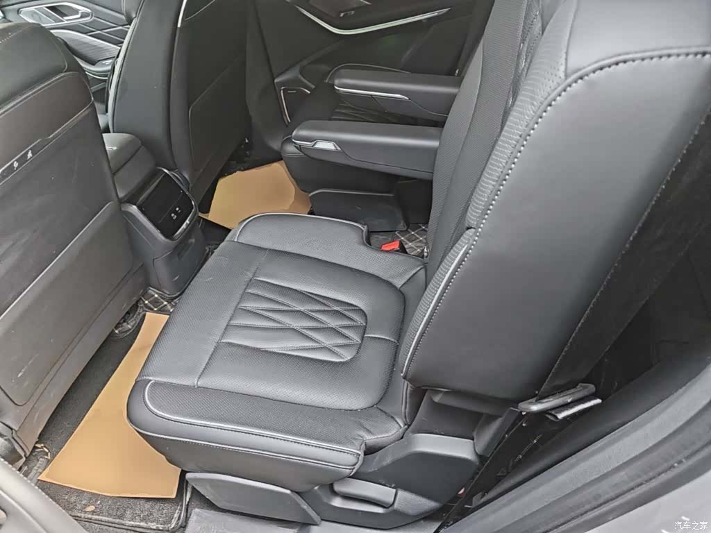 Hongqi HS7, 2024 17