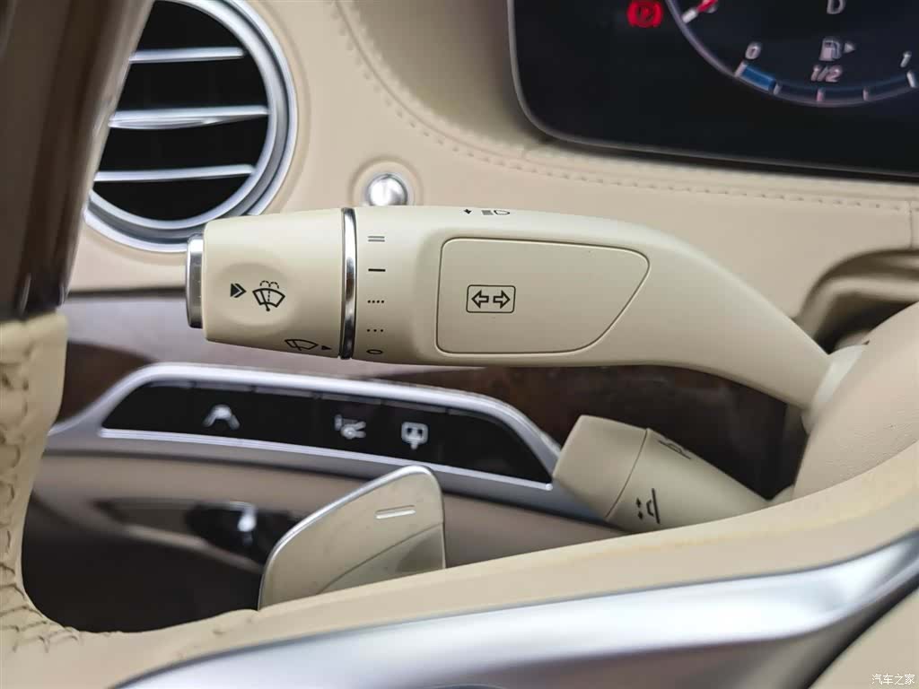 Mercedes-Benz S-Class, 2018 35