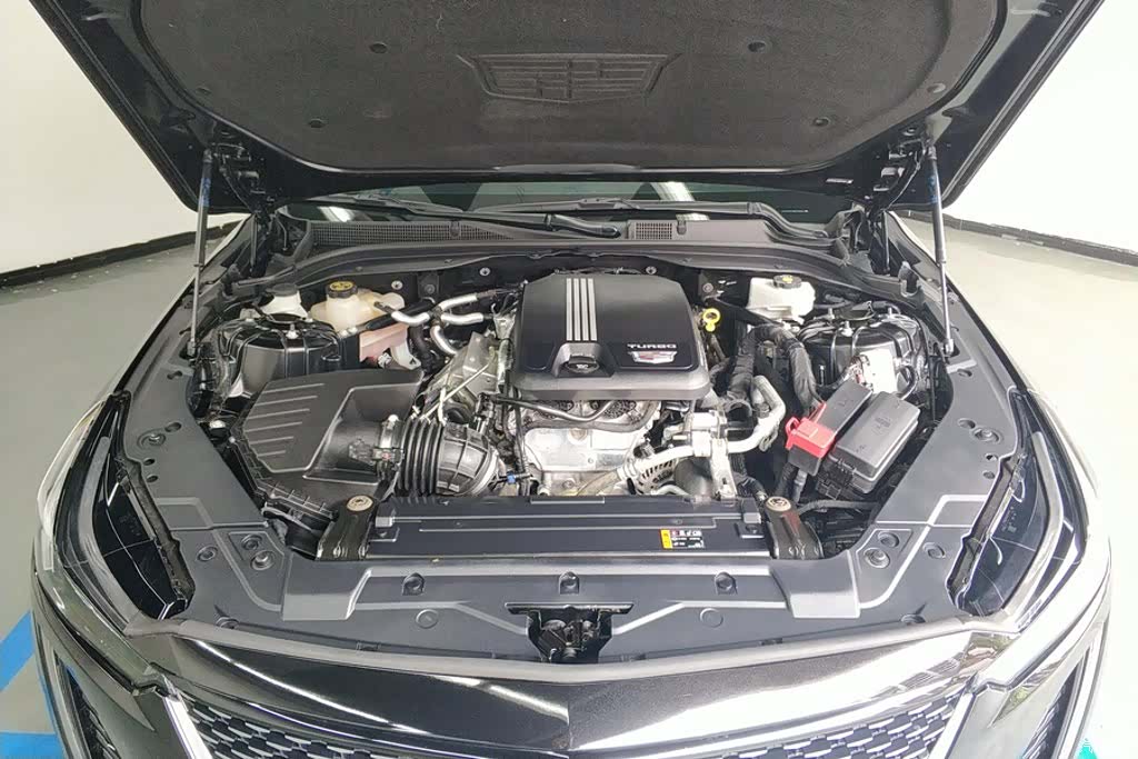 Cadillac CT5, 2022 10