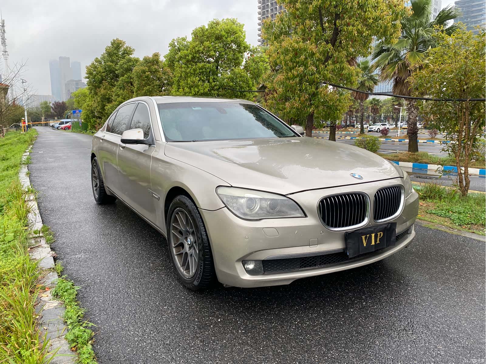 BMW 7 Series, 2011 3