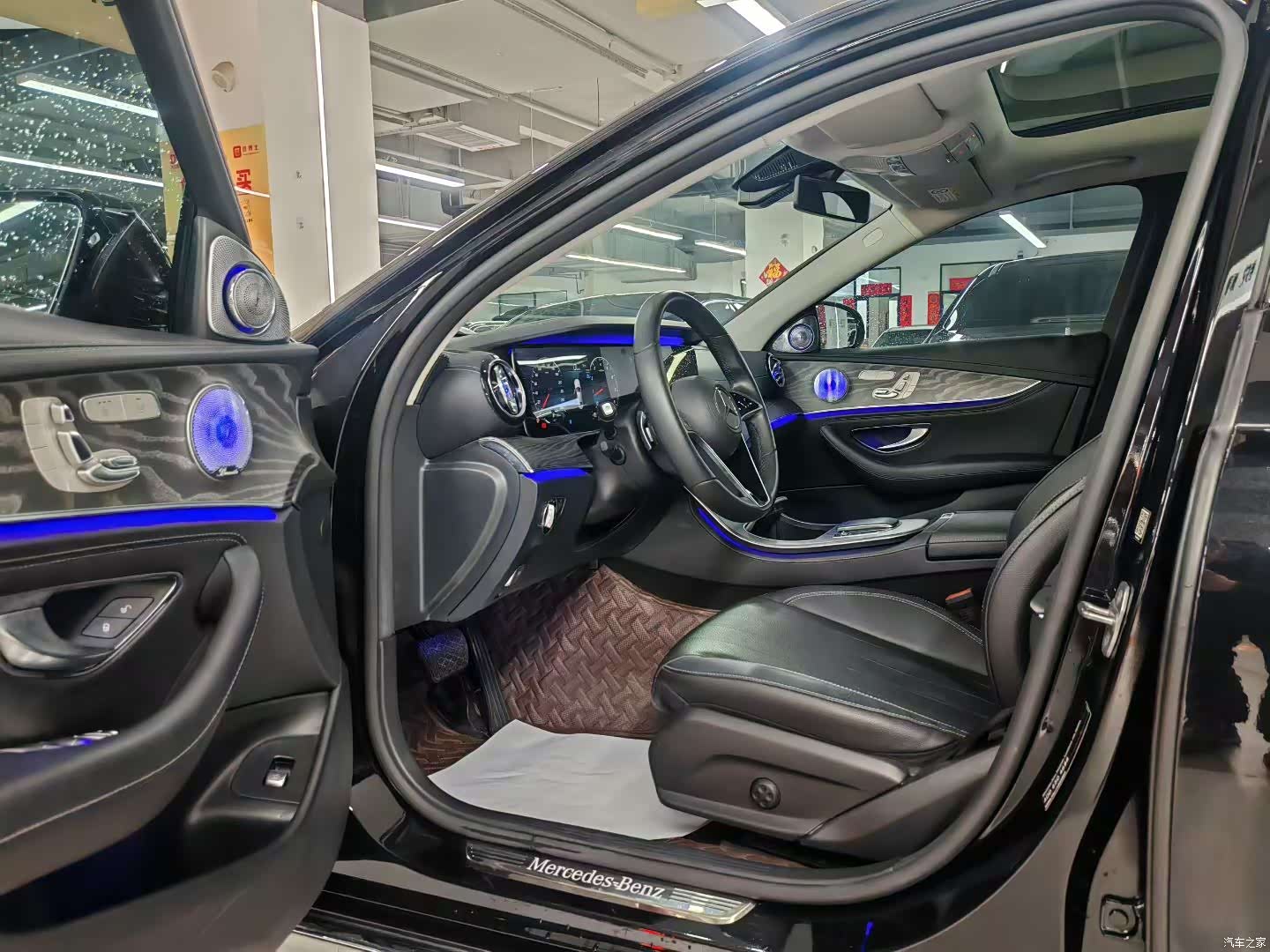 Mercedes-Benz E-Class, 2023 4
