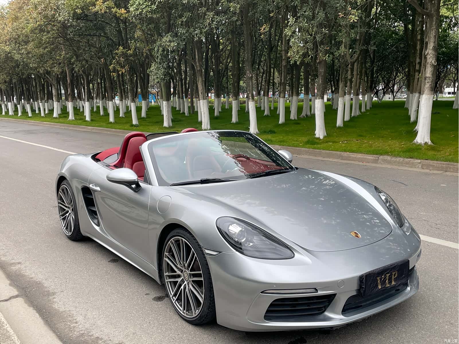 Porsche Boxster, 2019 все фото