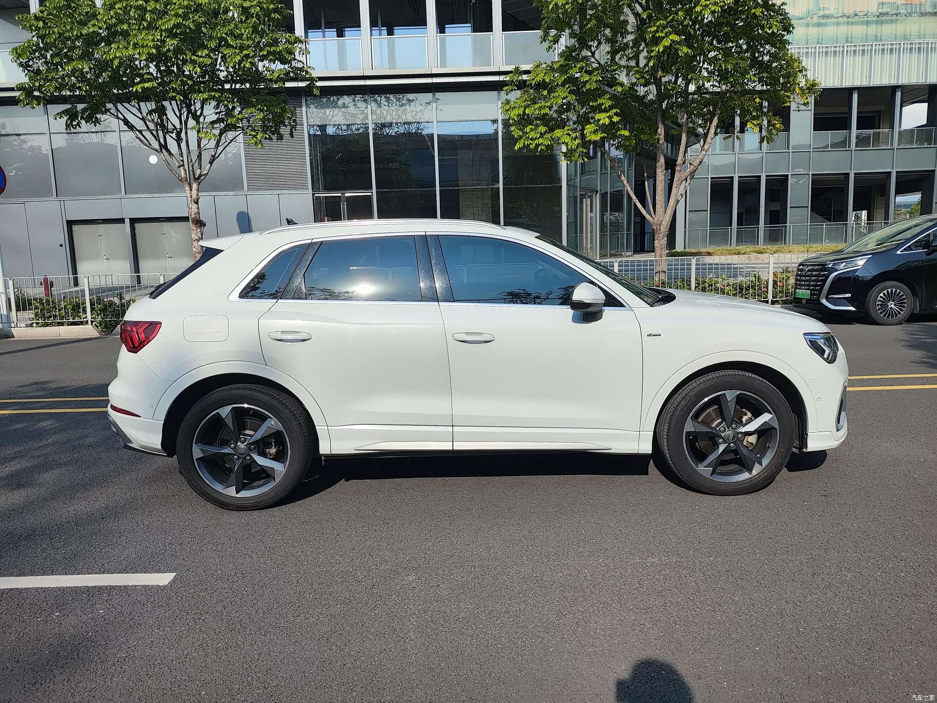 Audi Q3, 2021 8