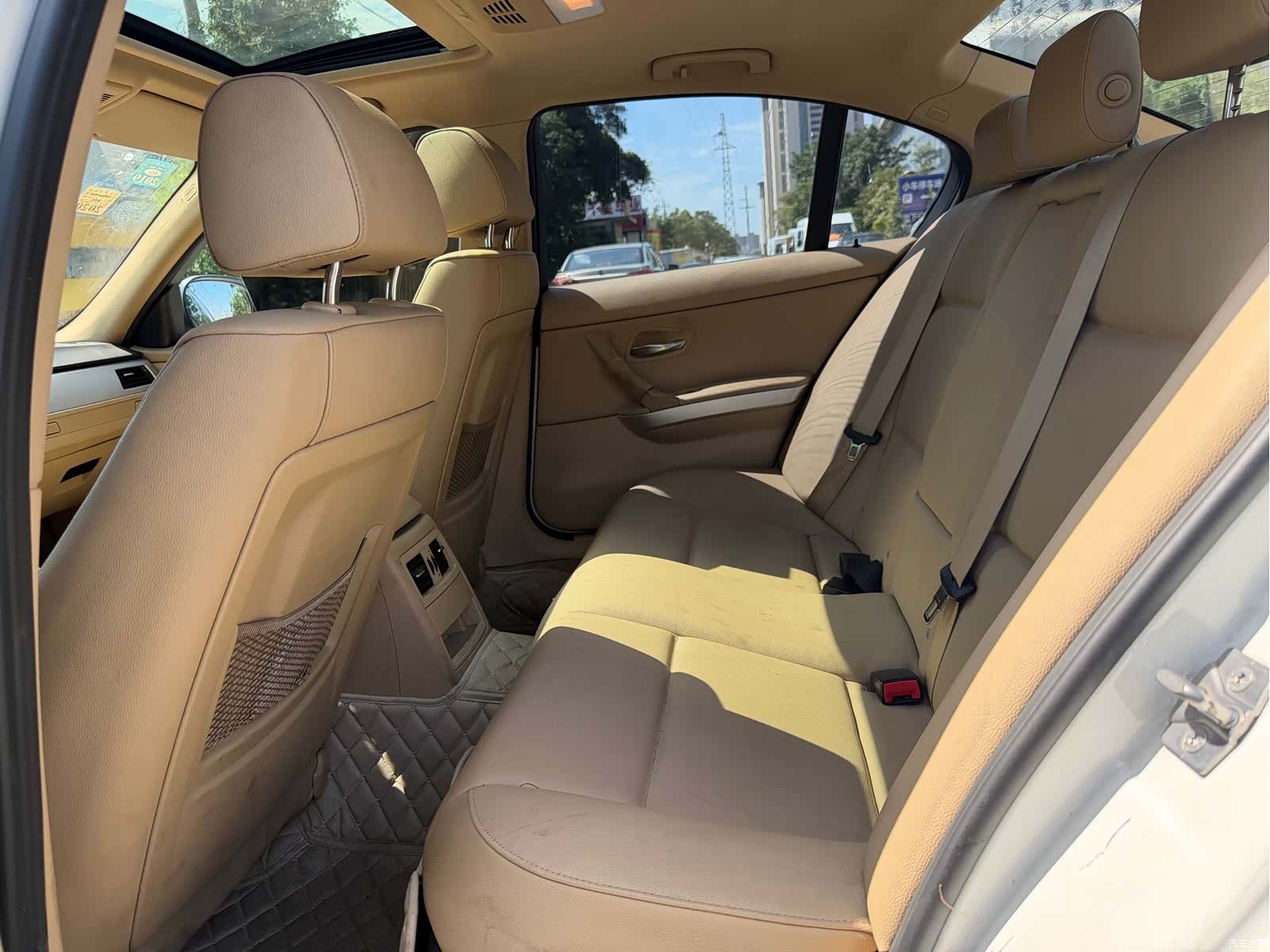 BMW 3 Series, 2011 6