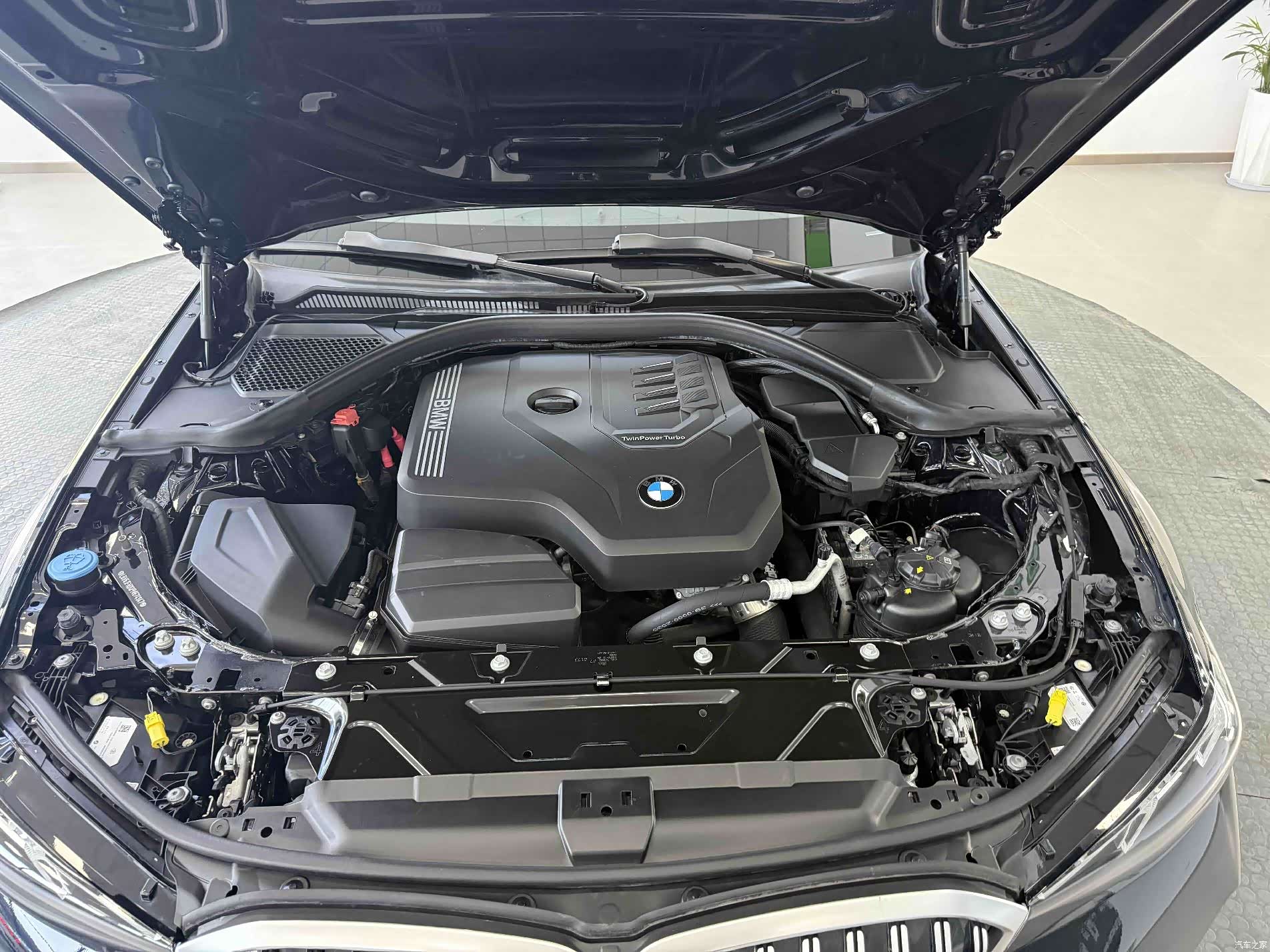 BMW 3 Series, 2023 21