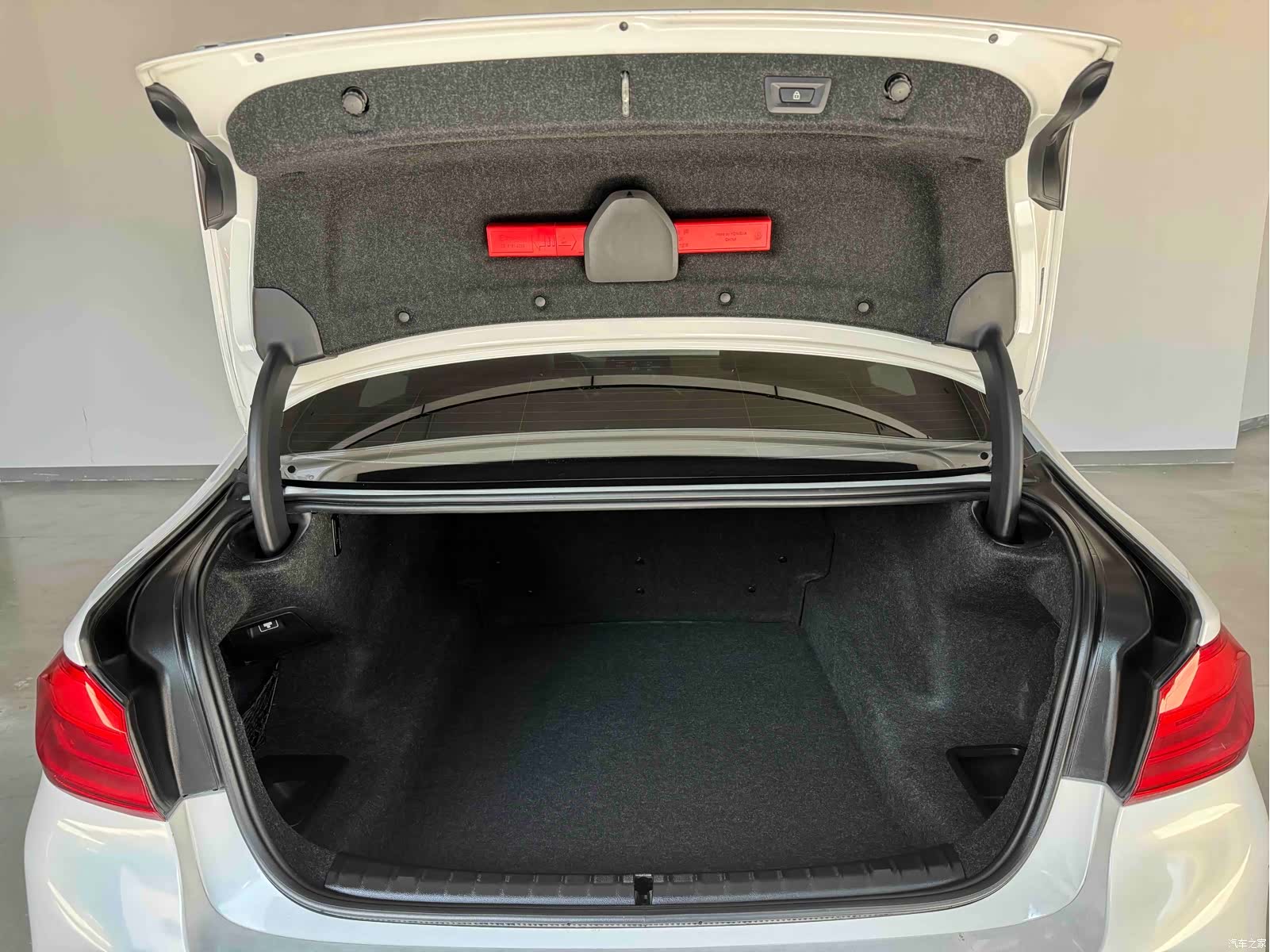 BMW 5 Series, 2018 34