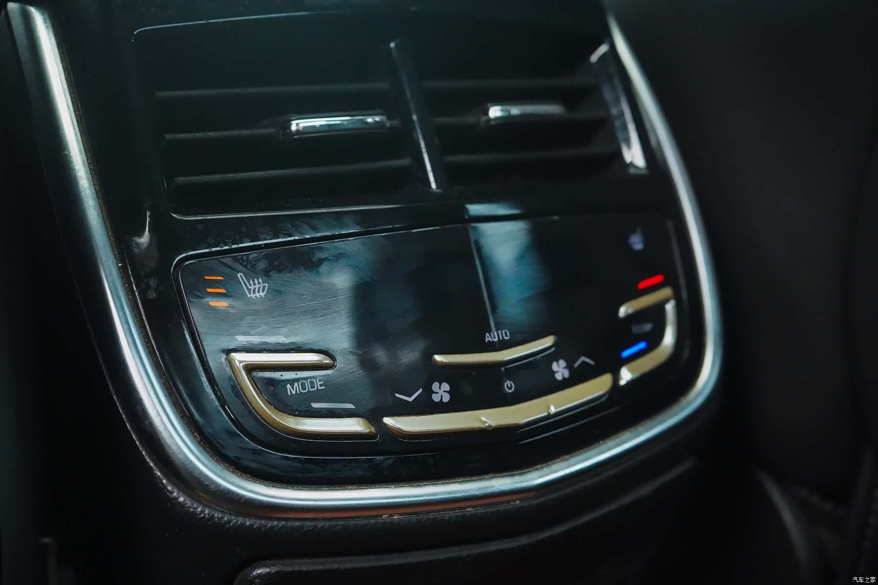 Cadillac XTS, 2013 22