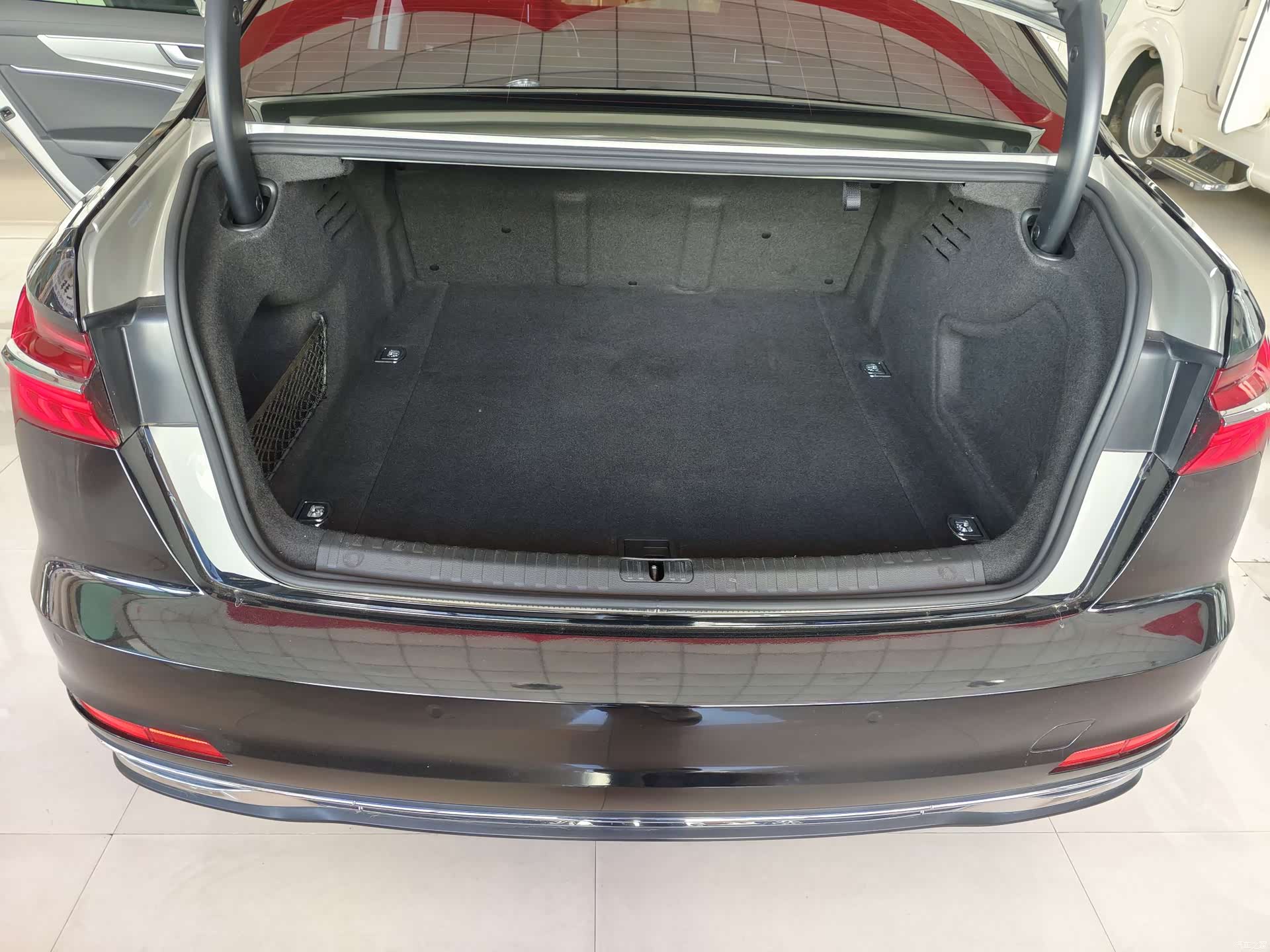 Audi A6L, 2019 15