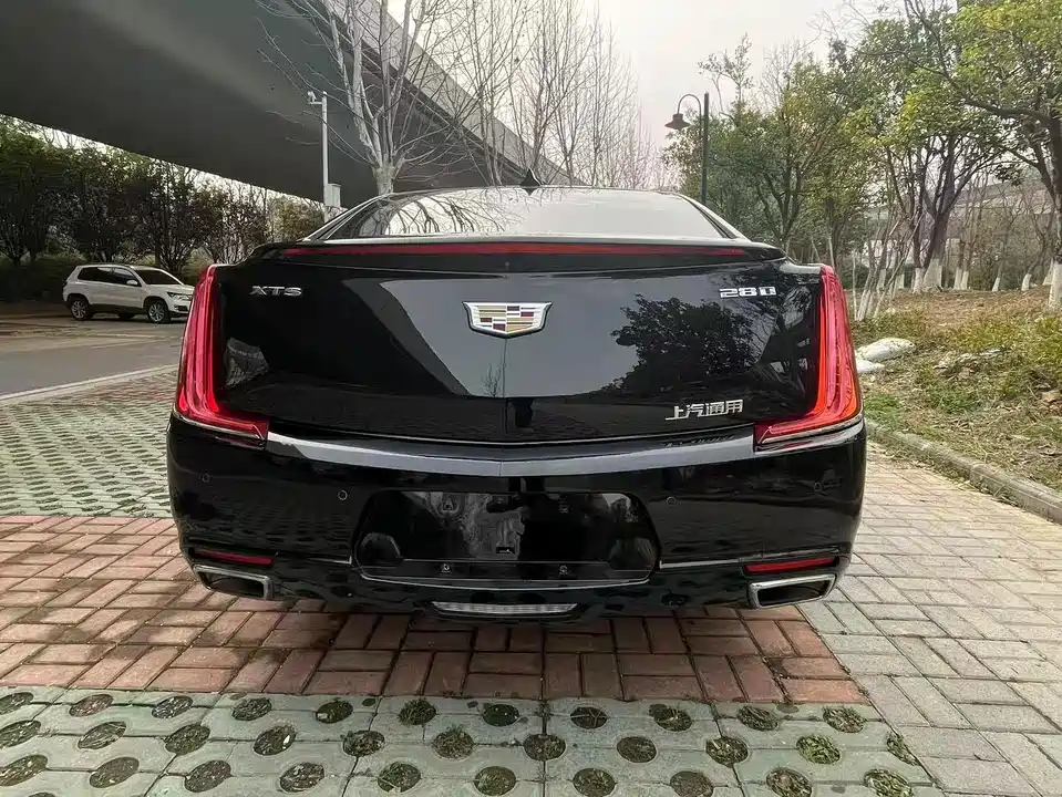 Cadillac XTS