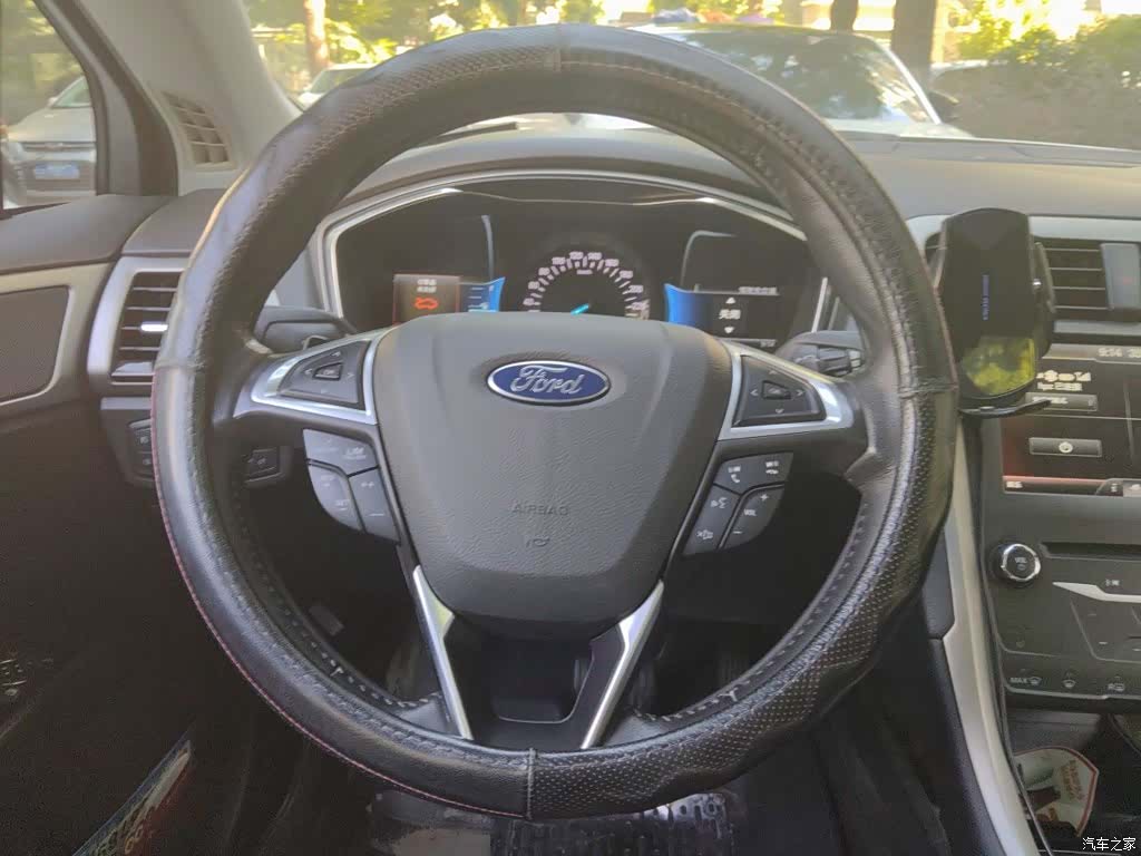Ford Mondeo, 2015 6