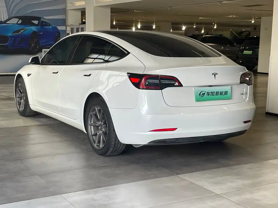 Tesla Model 3 Tesla Model 3