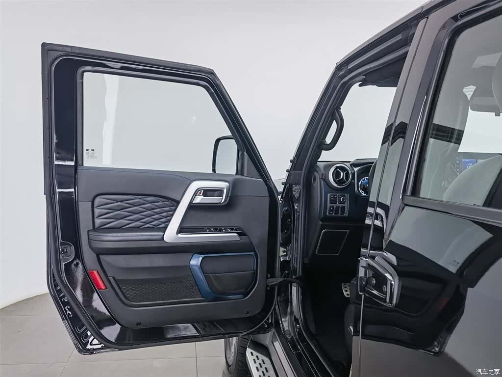 BAIC BJ40, 2023 8