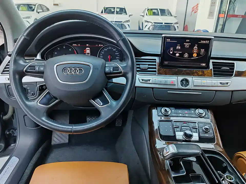 Audi A8