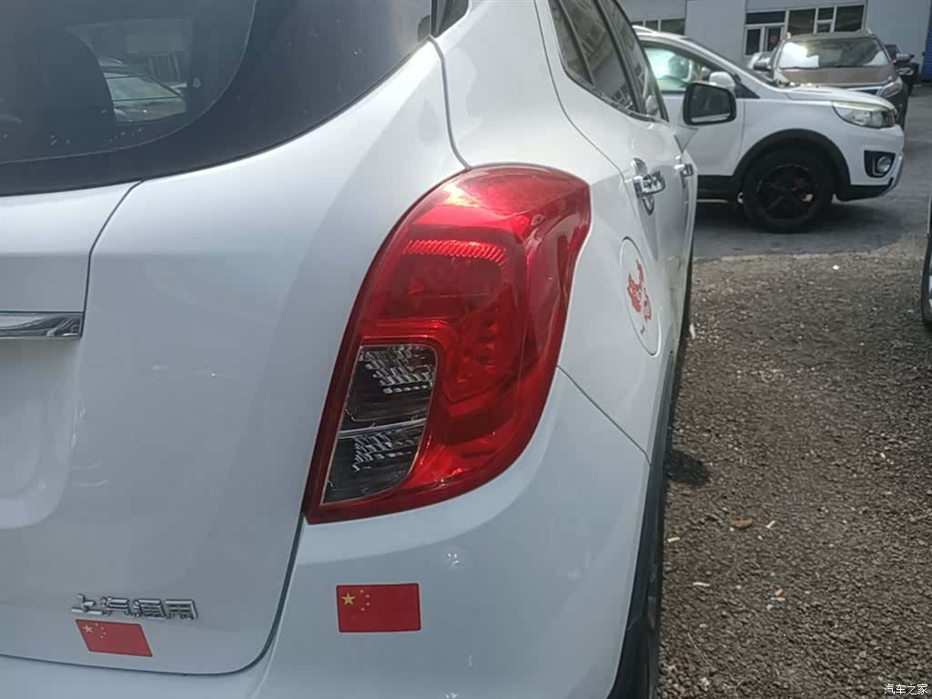 Buick Encore, 2018 8