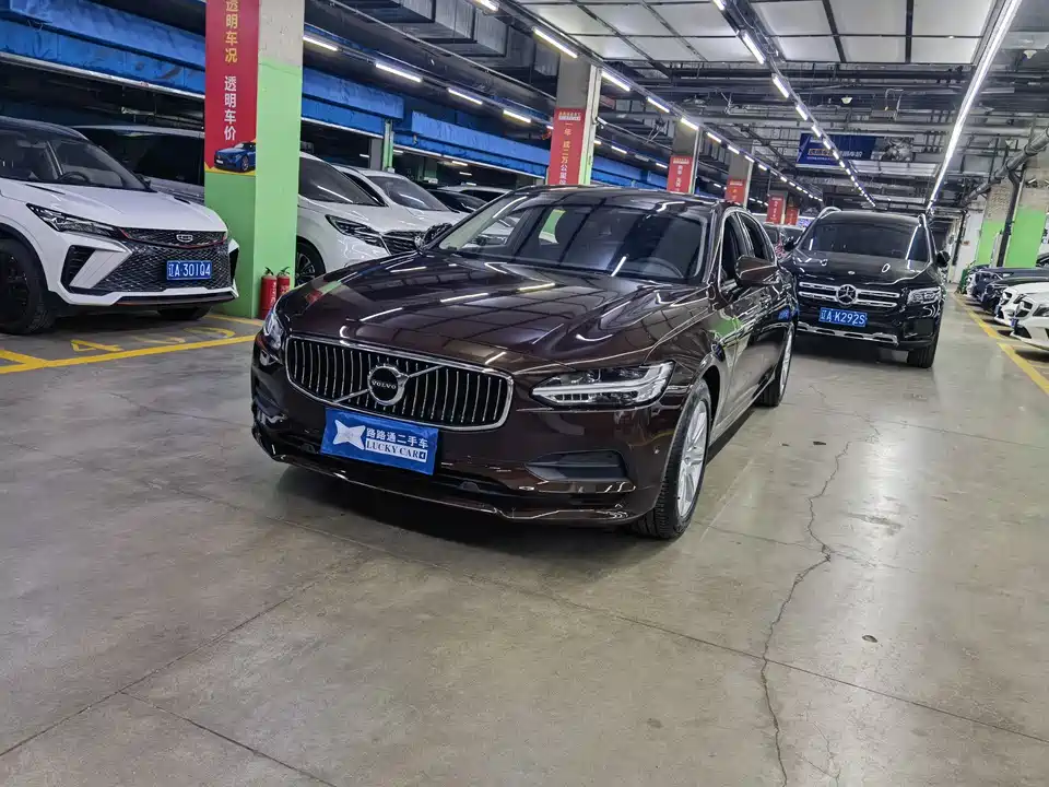 Volvo S90