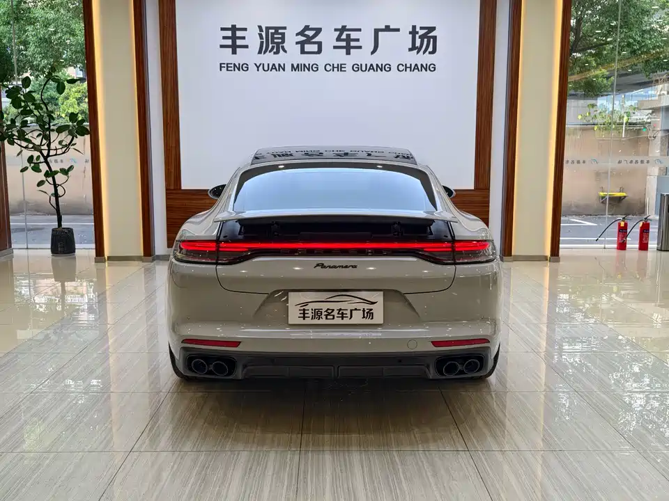 Porsche Panamera