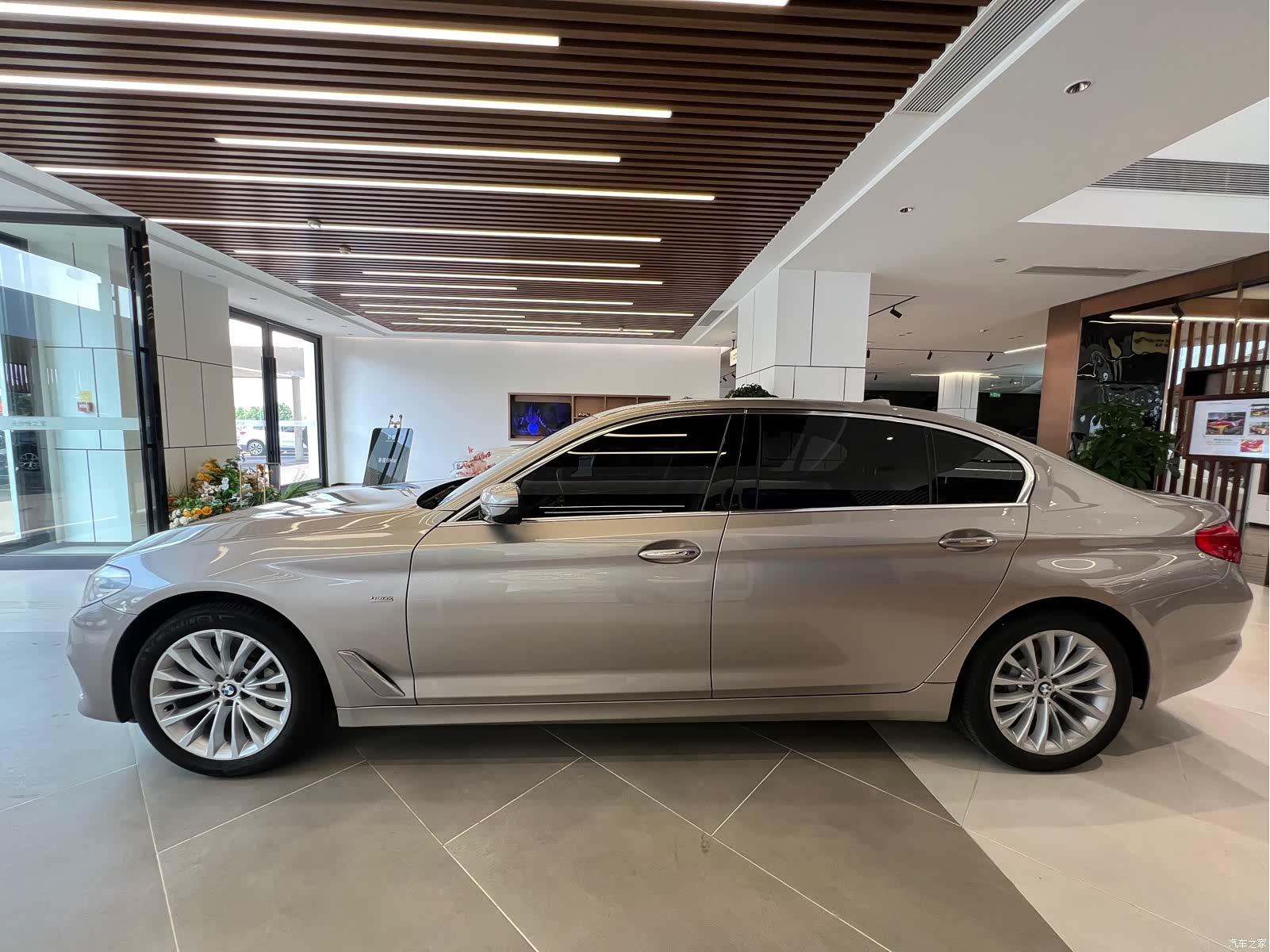 BMW 5 Series, 2018 3